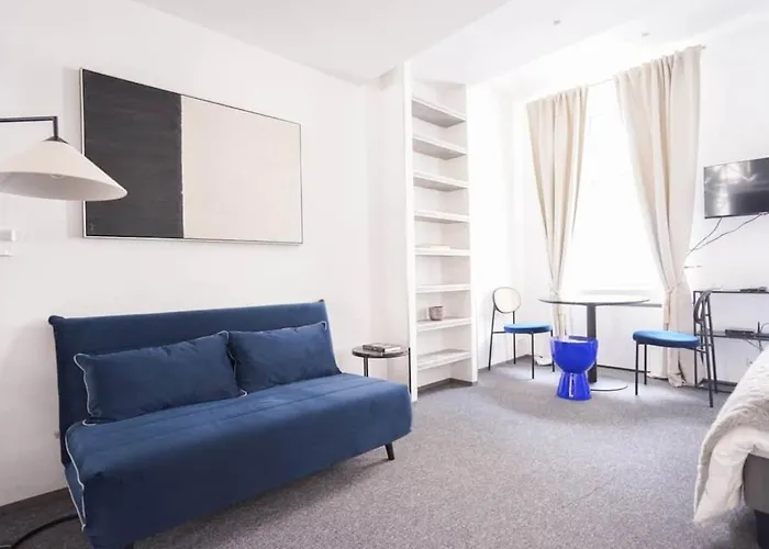 Cozy Near Danube - 10min To Metro U3 شقة فيينا