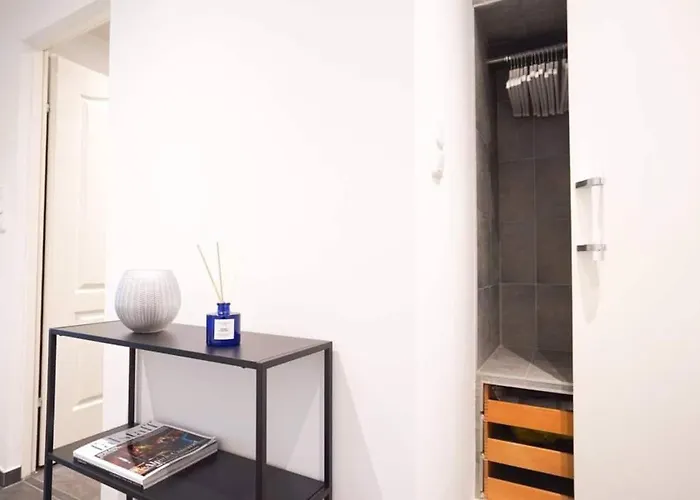 Cozy Near Danube - 10min To Metro U3 شقة فيينا